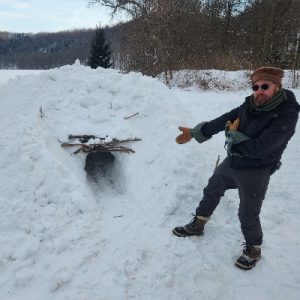 JeffDevine_PresentingQuinzhee_TeenTrailSchool_400x400